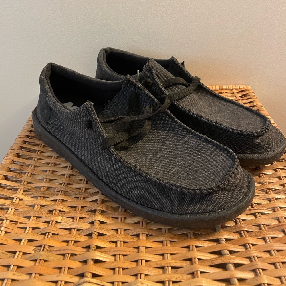 Mr.J “Cade” shoes